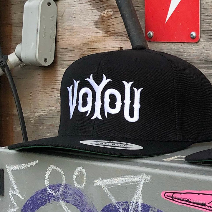 CASQUETTE SNAPBACK VOYOU